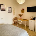 L'albero Di Melograno Nocleg ze śniadaniem 3*