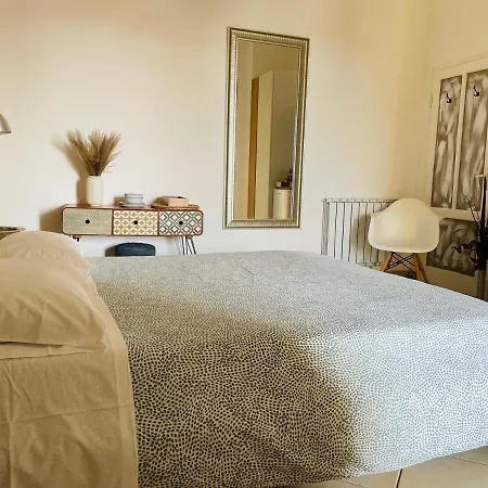 L'albero Di Melograno Nocleg ze śniadaniem *